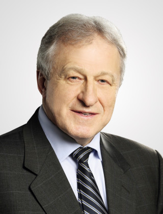 Смирнов Юрий Валентинович.